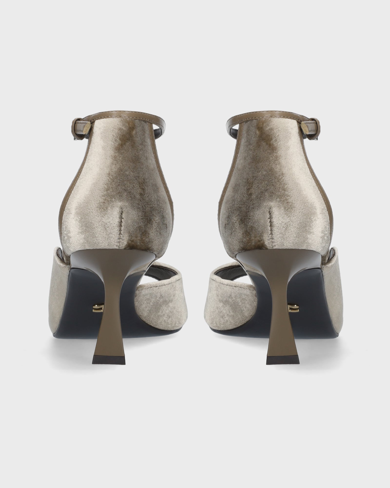 QELINA HEELED SANDALS 70