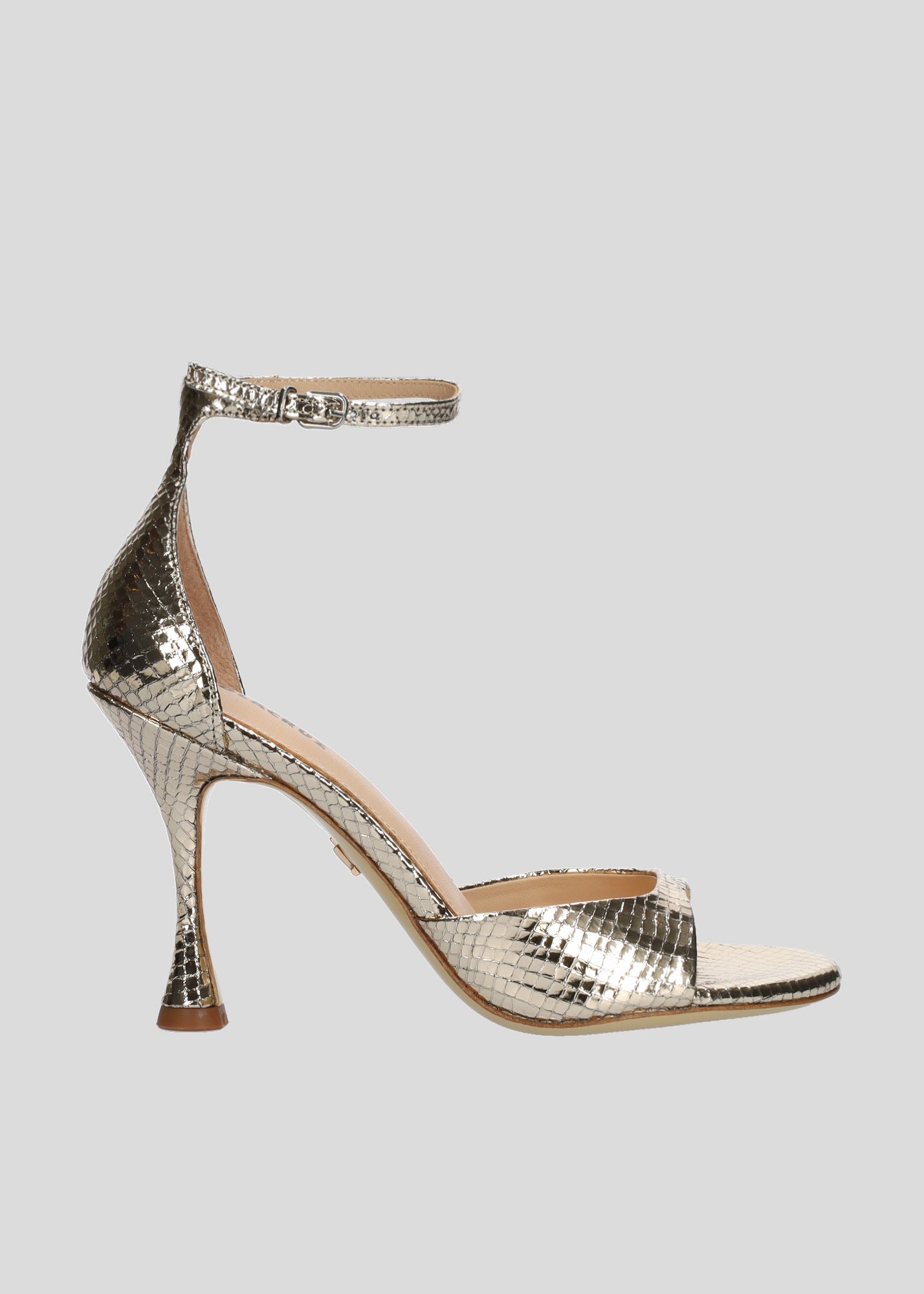 KUMALA SANDAL 65