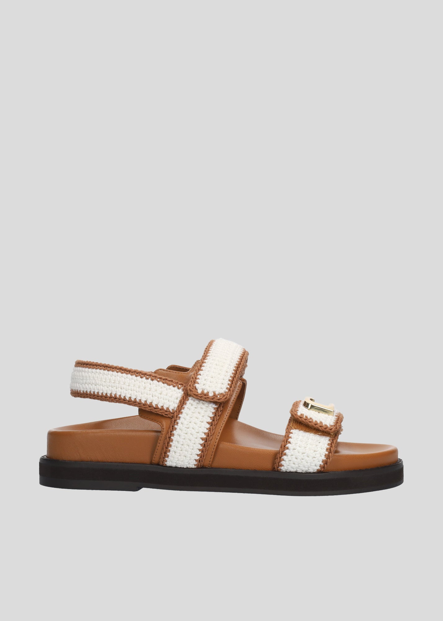 LOLA FLATS