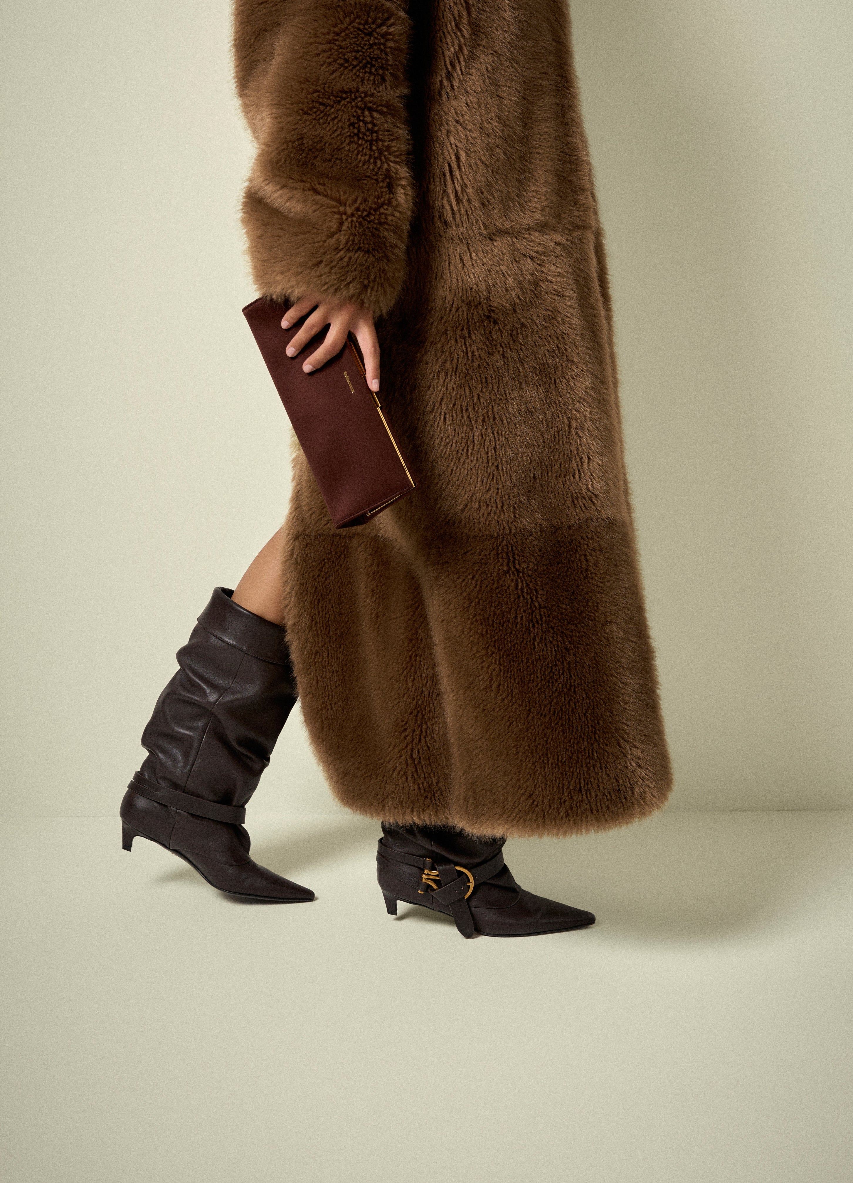 ÉCLA CLUTCH