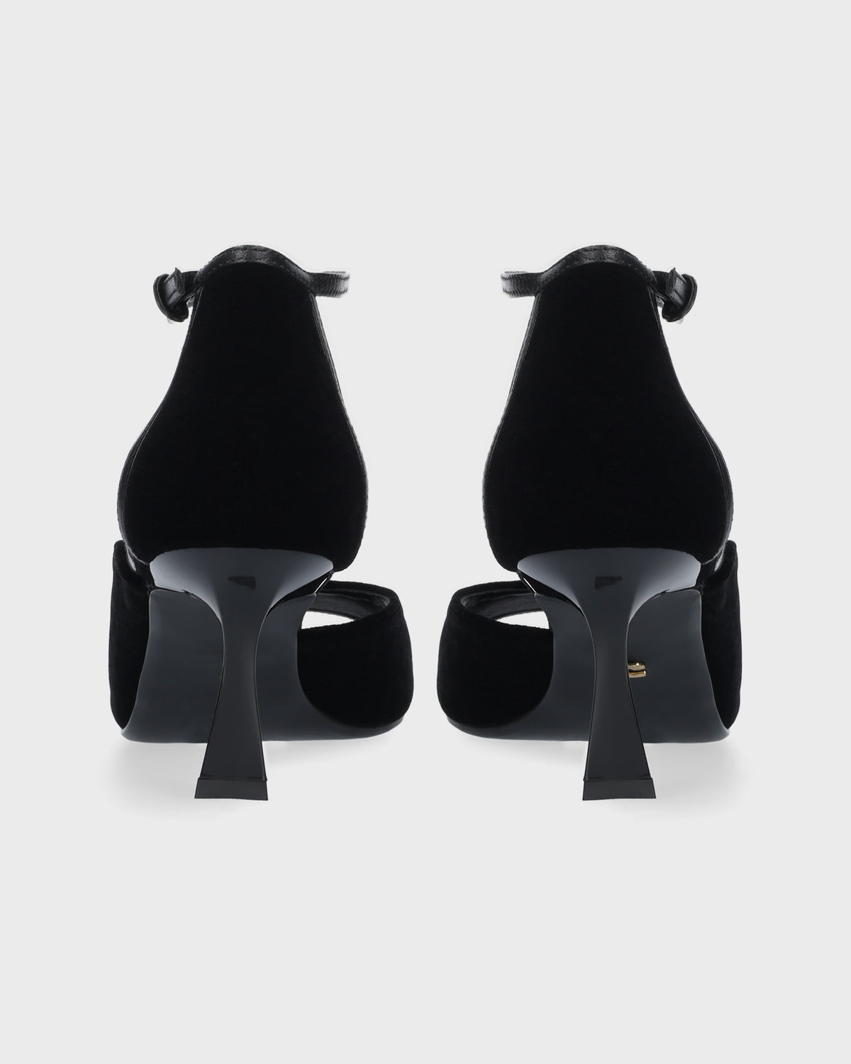 QELINA HEELED SANDALS 70