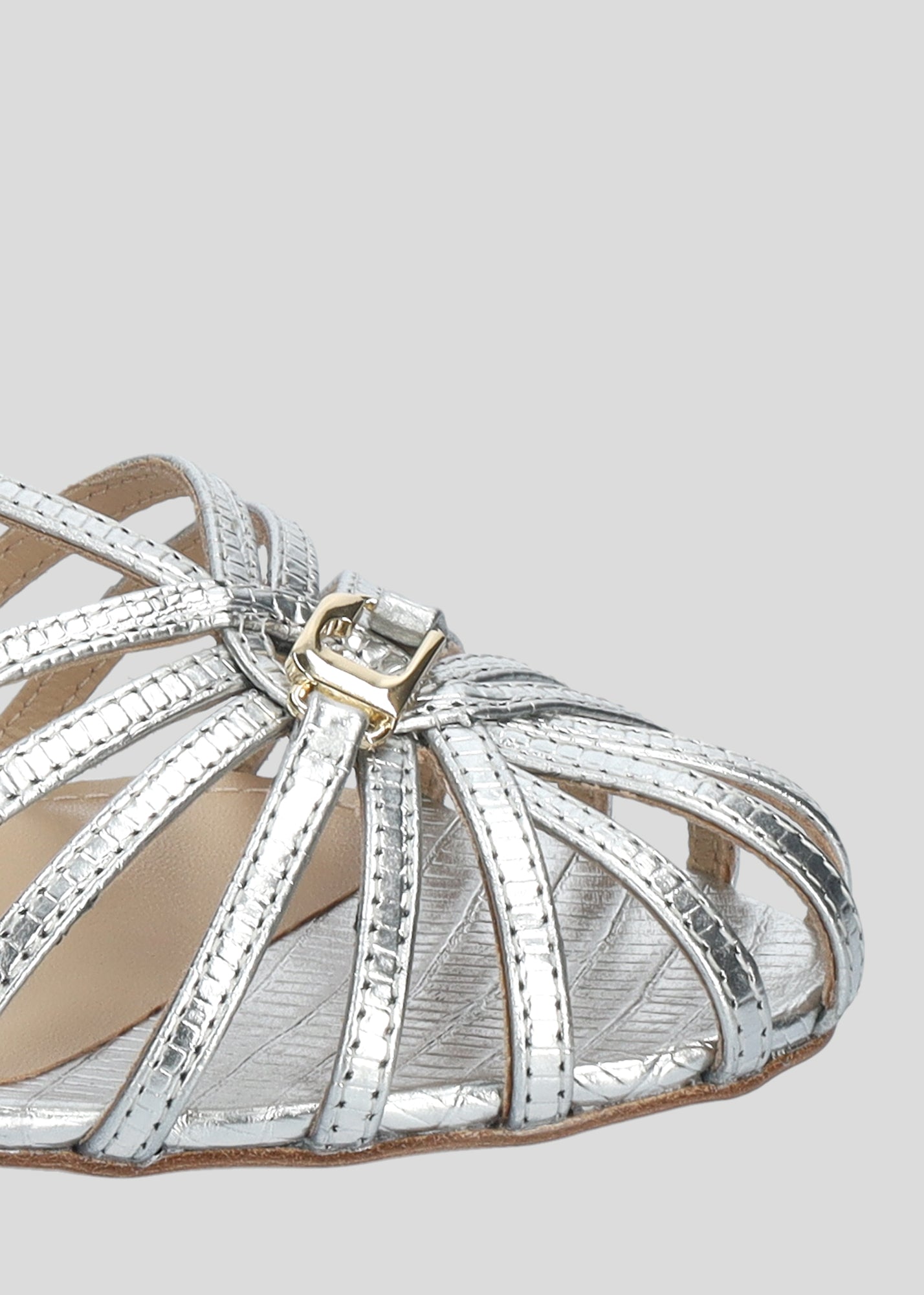 TANGO FLATS