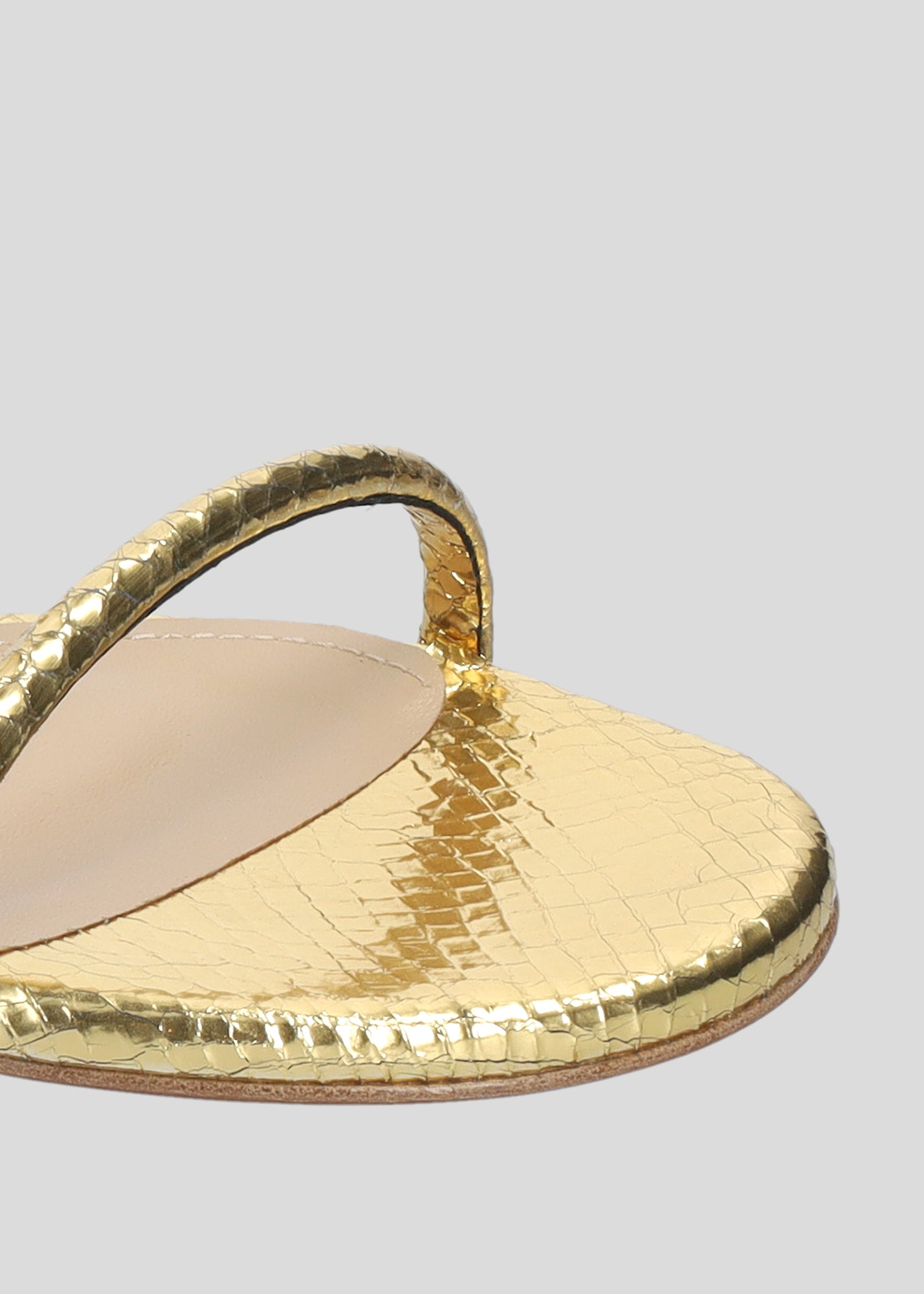 GRETA FLAT