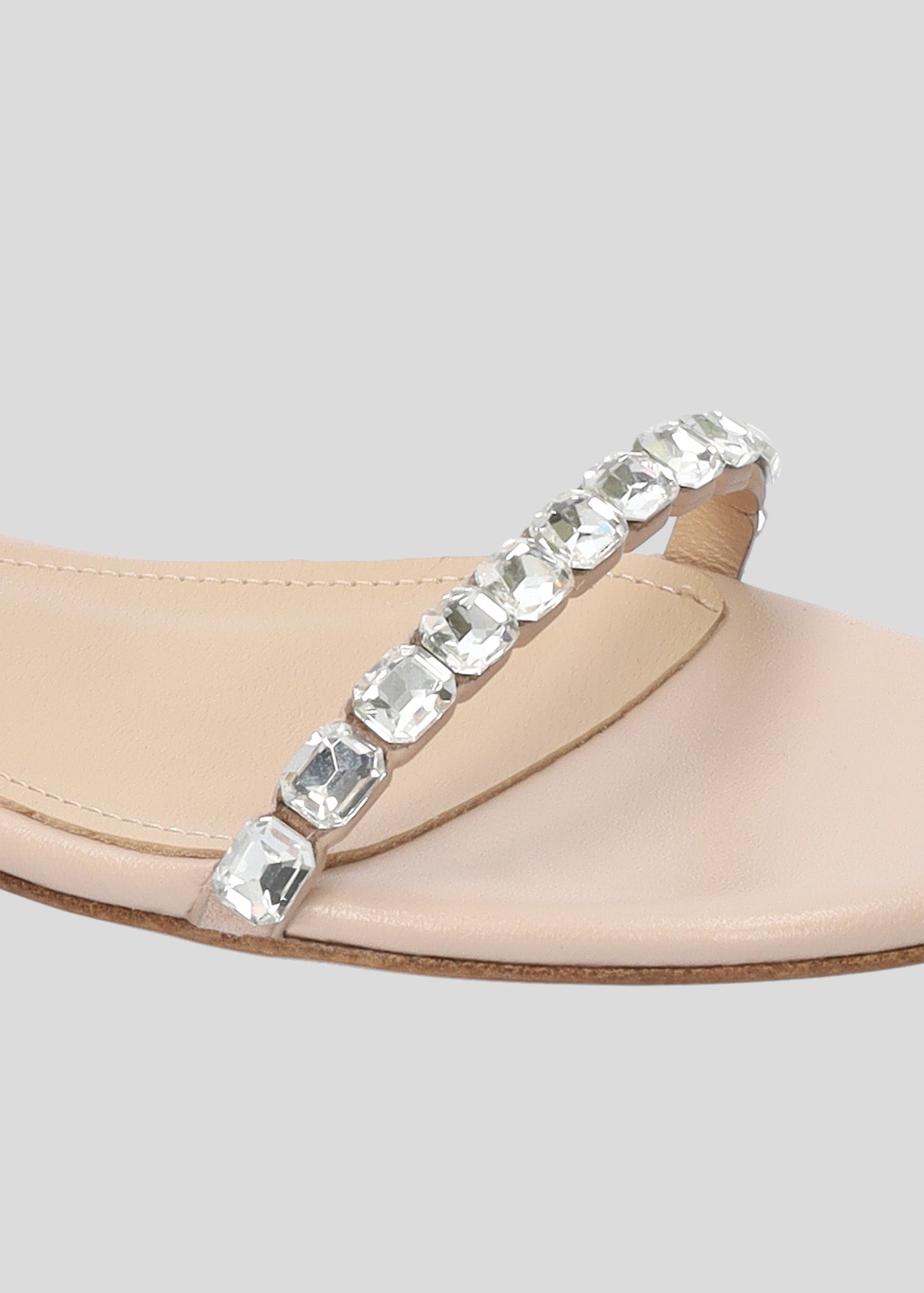 SHAFIRA FLAT