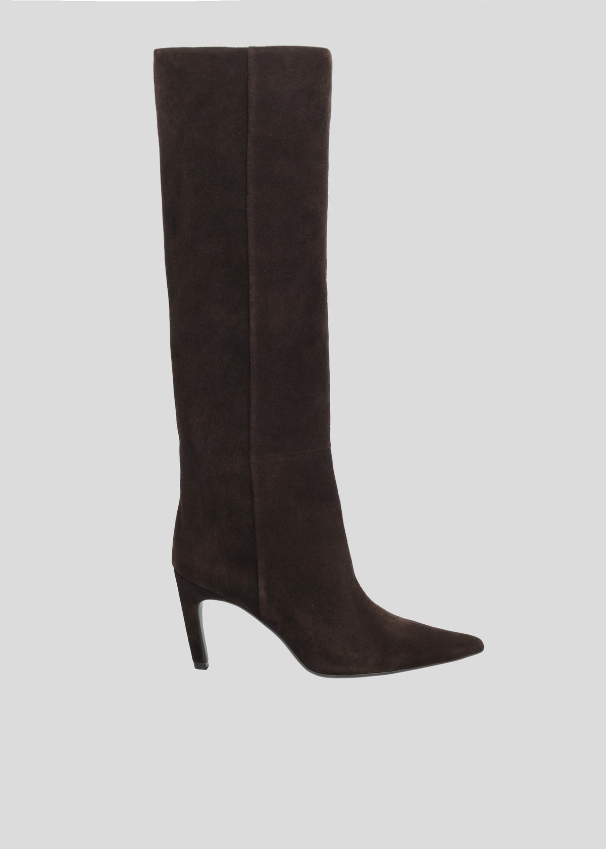Botas altas de serraje color Chocolate para mujer, con punta afilada y tacón de aguja de 5,5 cm, de Lola Cruz.