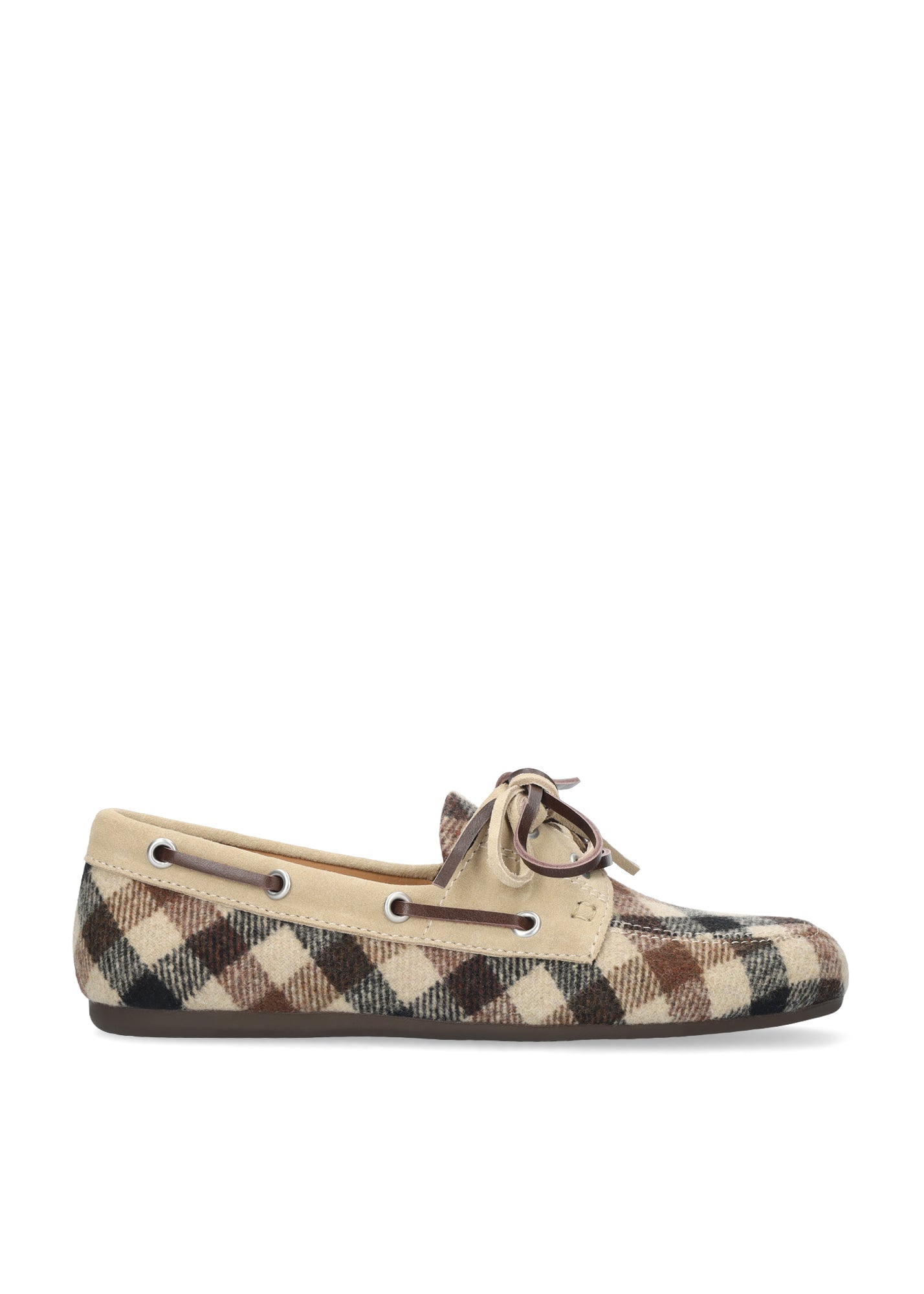 Vista lateral de los mocasines para mujer Tana Loafer con tejido estampado de cuadros en color beige y marrón de BIBI LOU.