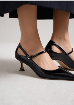 TINA PUMPS