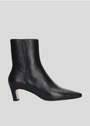 LOLA CRUZ Booties Mod. 130T13BK black